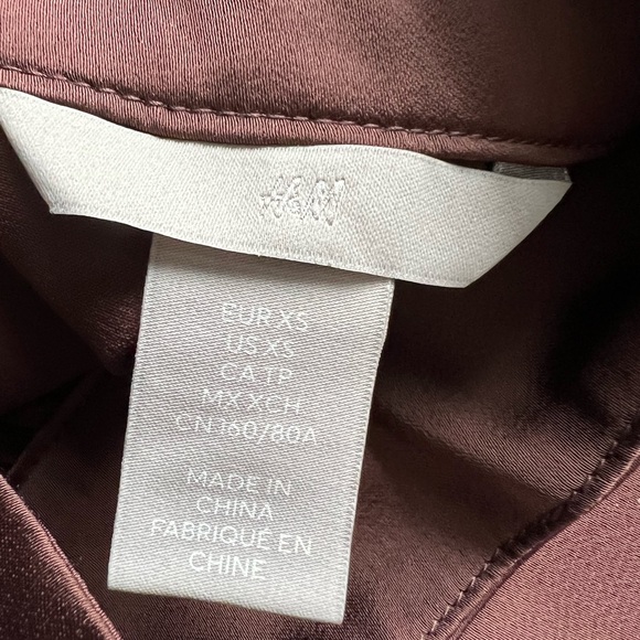 H&M Silky High Neck Blouse - Size XS - Chocolate Bronze - Picture 8 of 10
